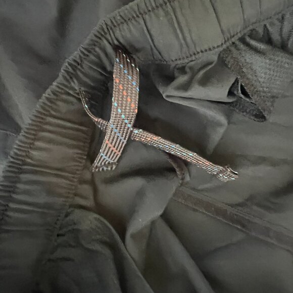NWT REI Kids' Active Pursuits Tech Pants, Black, Size L (14-16) - Picture 5 of 9